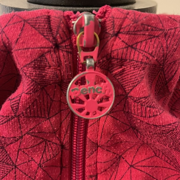 Bench Hoodie in Dark Pink/Fushcia Size Small - Picture 4 of 4